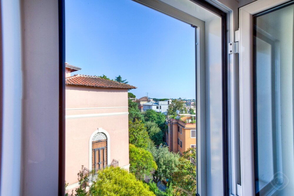 Vaticano Apartments - Sistine Chapel Area