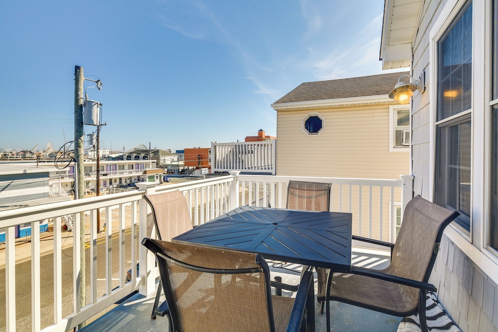 Half-mi to Wildwood Boardwalk: Family-friendly Apt