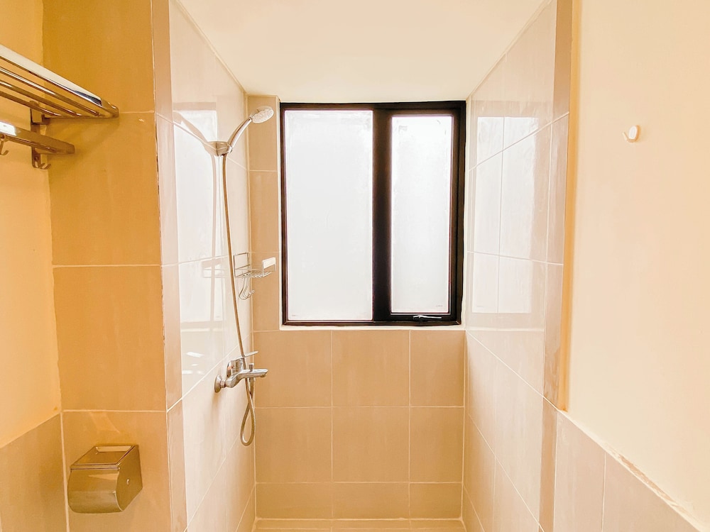 Simply And Homey 3Br At Apartment Meikarta