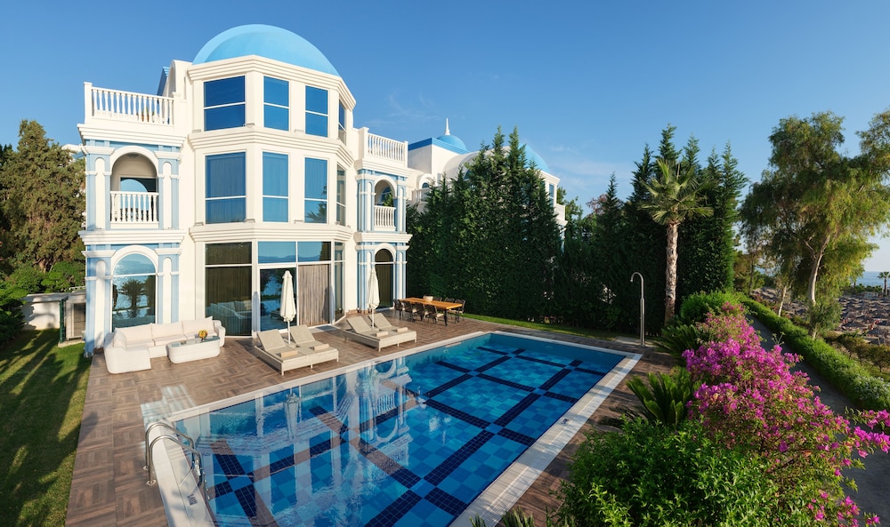 Hotel Rubi Platinum Spa Resort & Suites - All Inclusive - Image 1