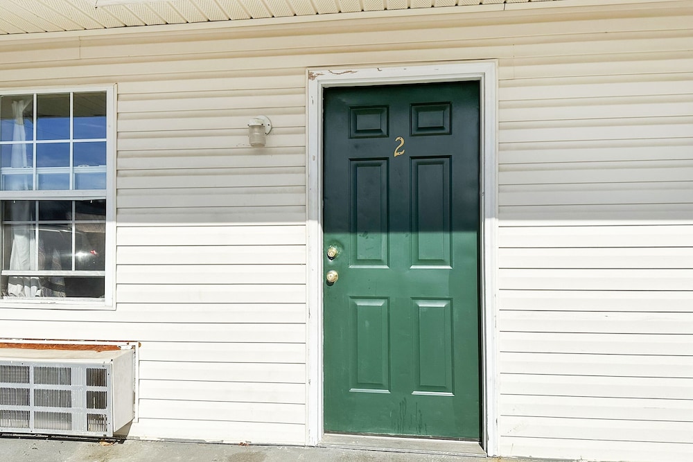 Sparta Seven Motel By OYO near Milledgeville - Property Image 11