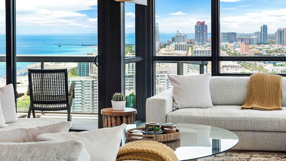 Luxury Vacation Rentals at The Setai by LRMB