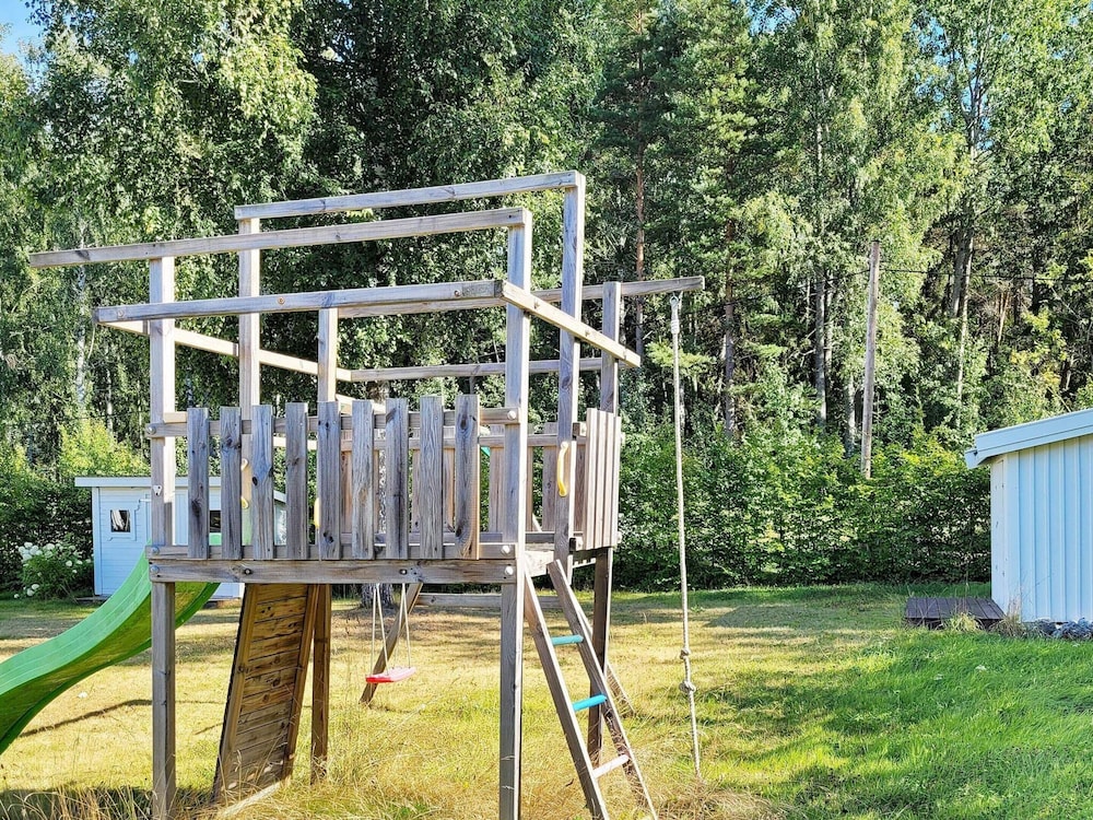 5 Star Holiday Home in Ingaro view 3