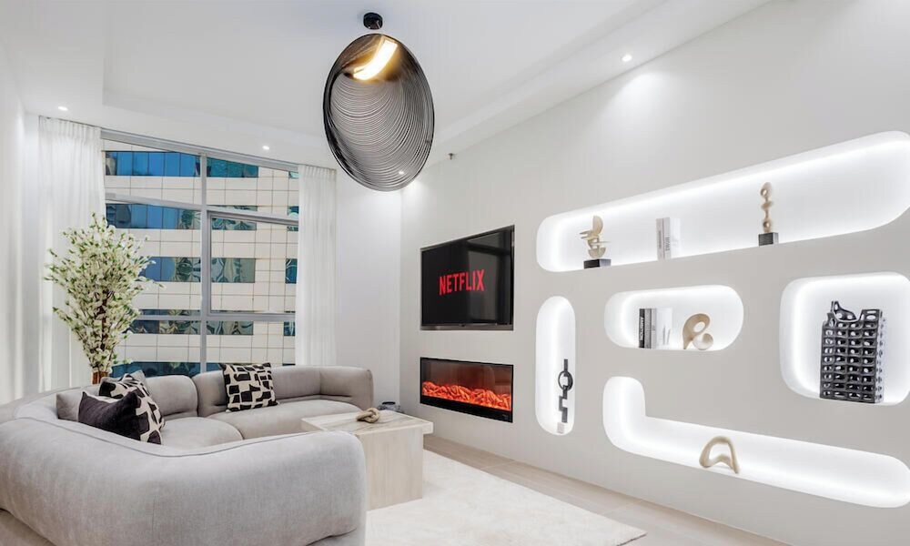 LUX The Sky Dubai Eye View Suite