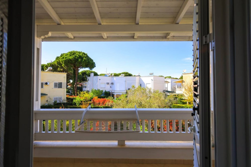 Lura Villa 001 in Durr s