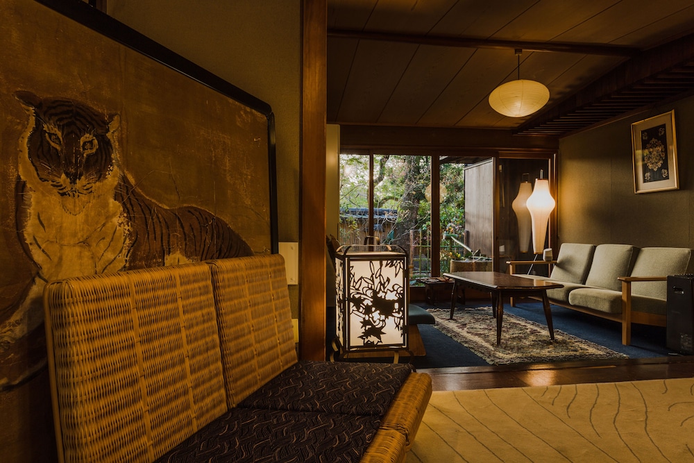 Kyoto Nanzenji Garden Ryokan Yachiyo Established in 1915 - Image 4