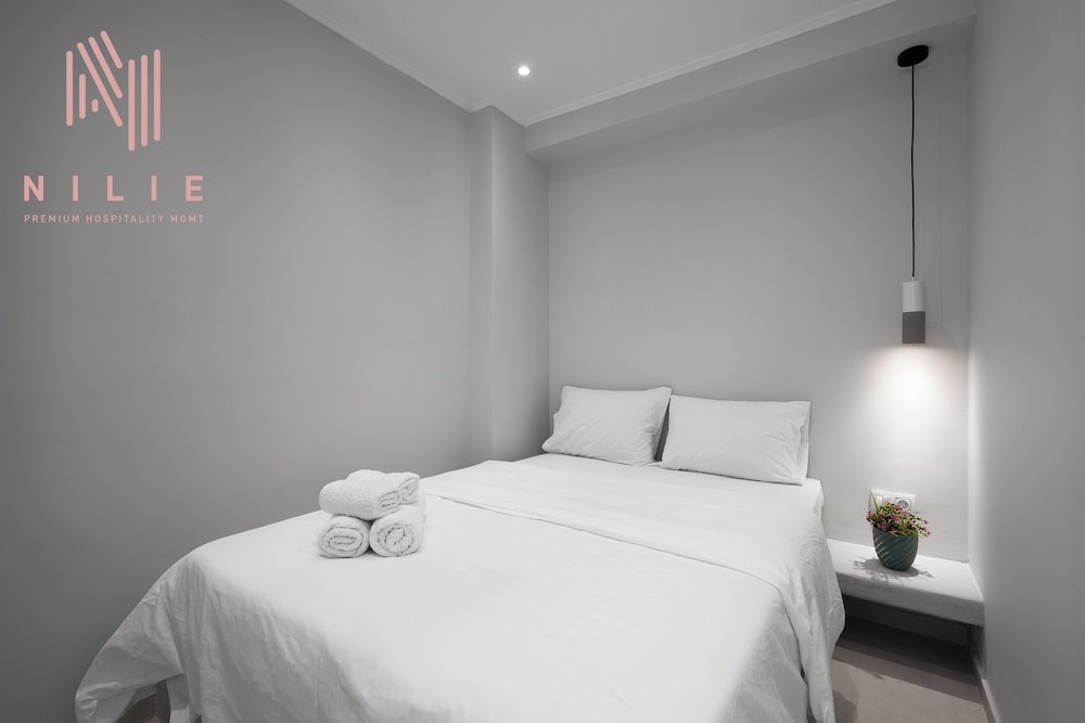 Bonsai Studios & Apartments, Nilie Hospitality MGMT