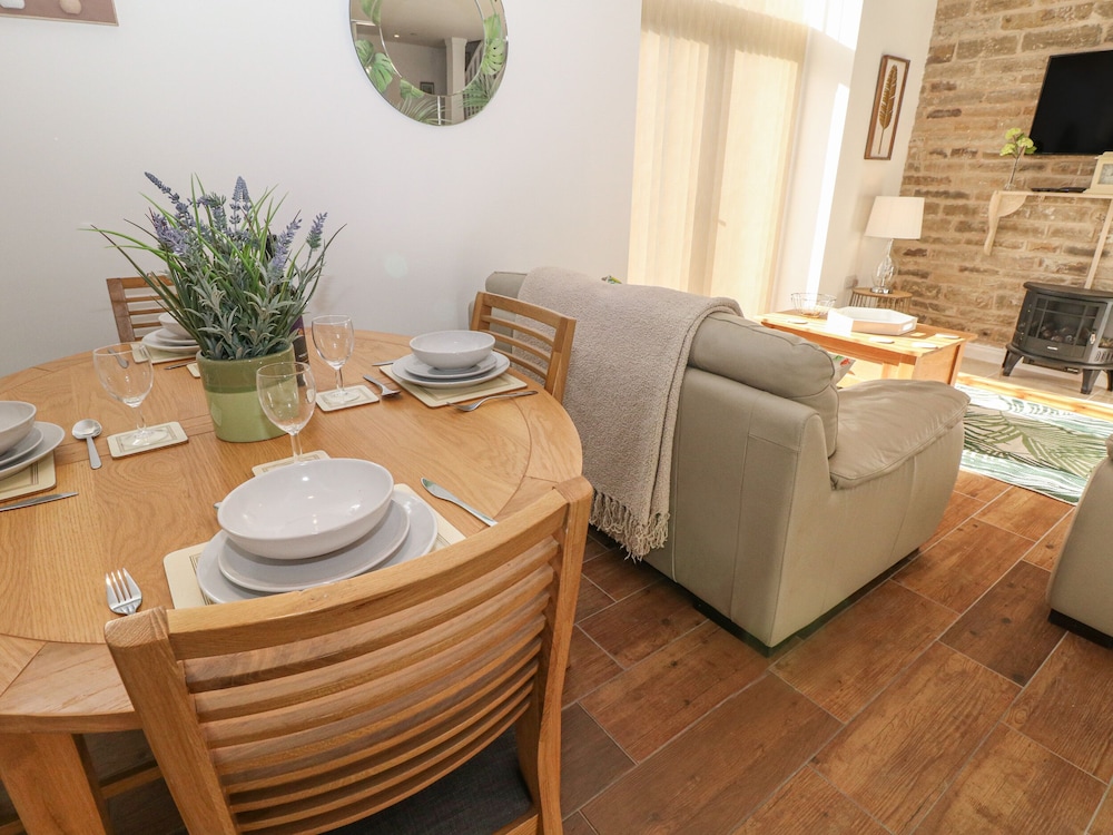 Holly Cottage
