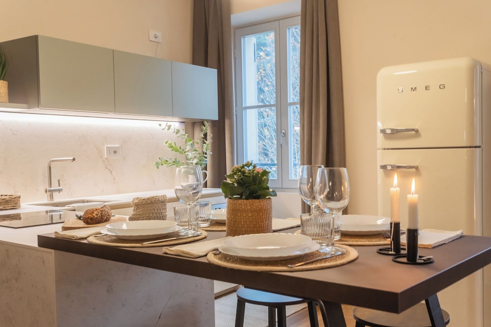 V. Suite on Lake Como by Rent all Como