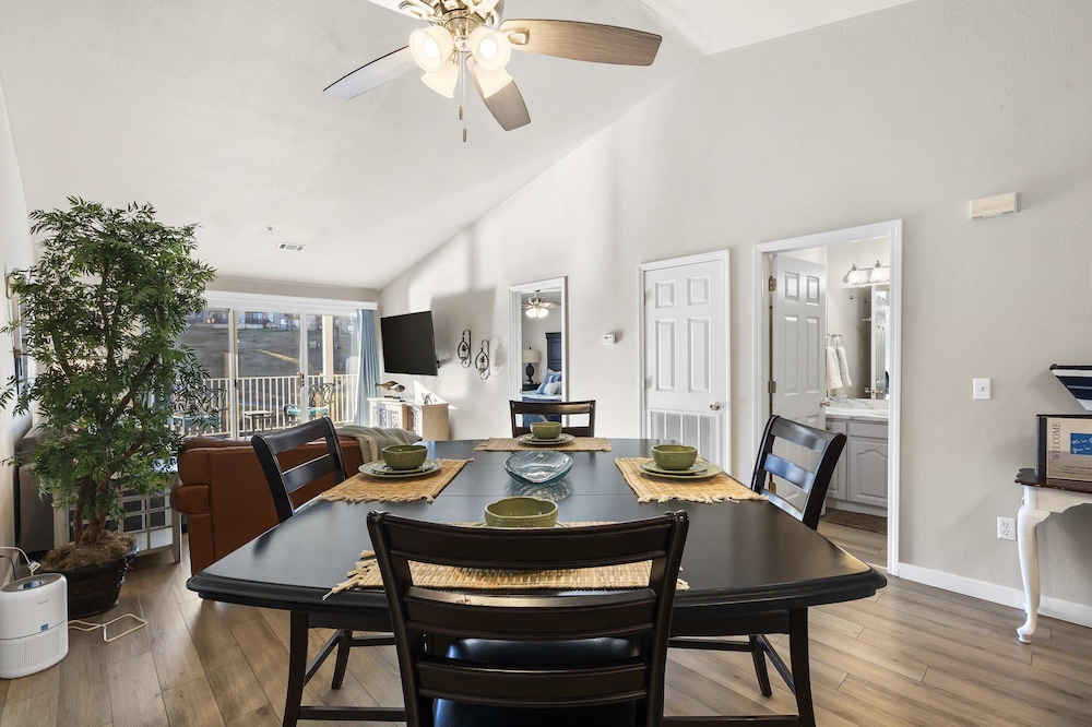 Calm Waters Condo Sleeps 4
