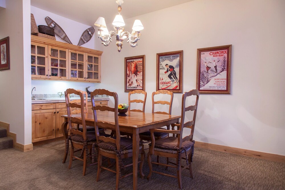 Trail's End Lodge at Deer Valley Resort - Two Bedroom Residence with Spa #405 2 Condo