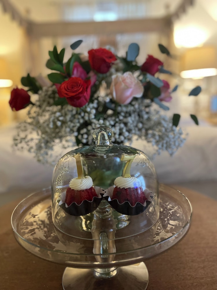Chesnut Cottage Inn