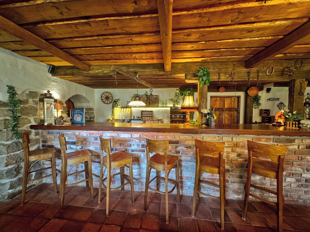The Oak Lodge