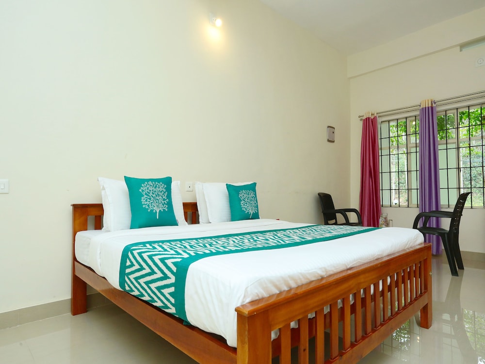 OYO 11516 Wayanad Royal Stream