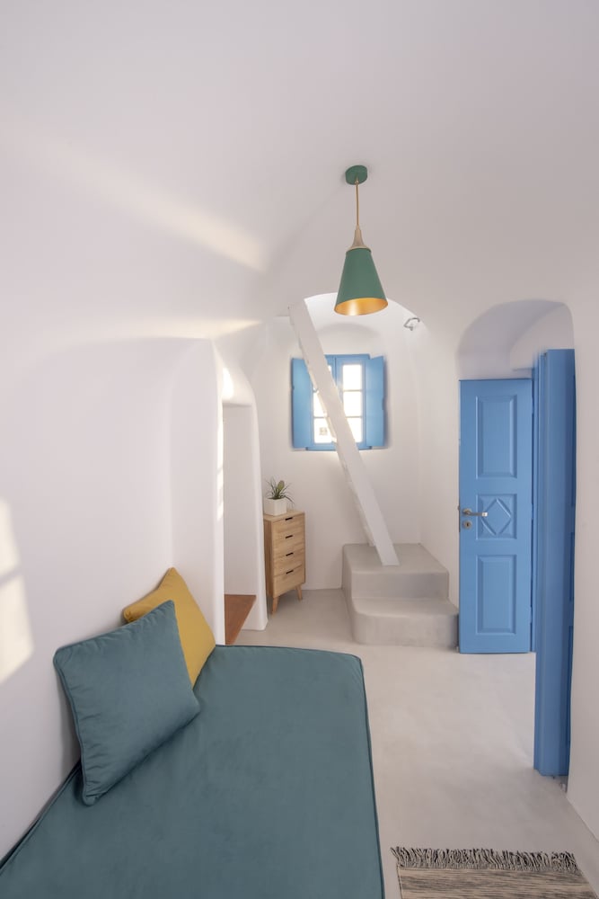 Anemi House & Villas