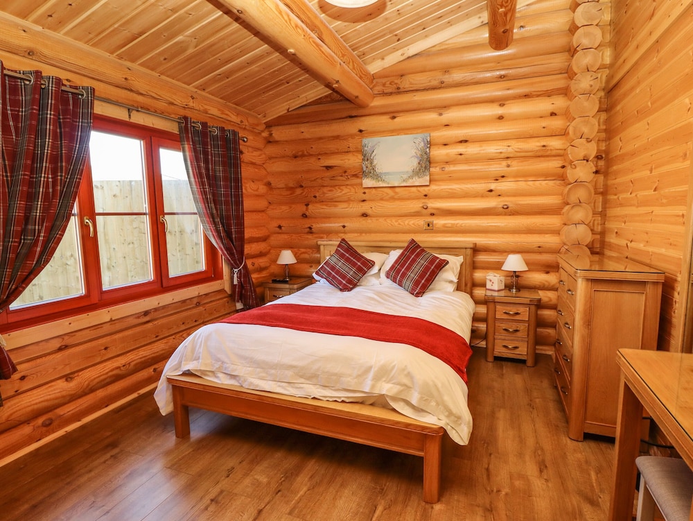 Rowan Lodge