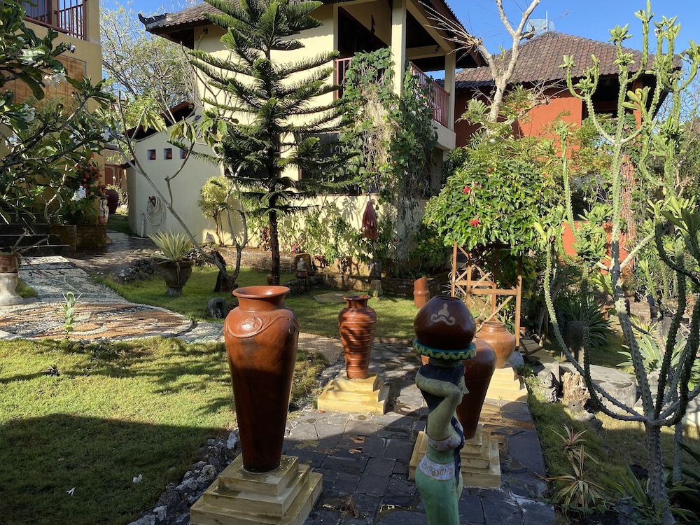 Villa Anjing 2