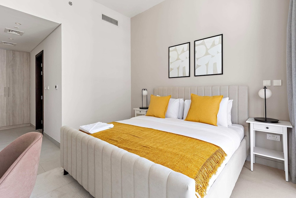 Abu Dhabi Vacations - Silkhaus Najmat C 2, Al Reem Abu Dhabi - Property Image 9