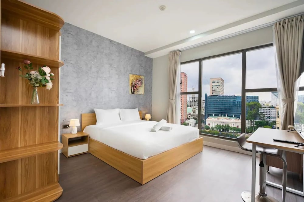 Prestige Saigon Royal - Modern Apartment