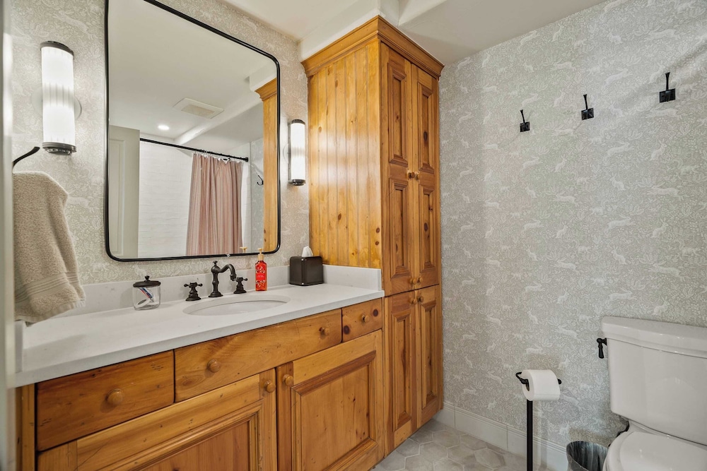 Luxury Mountain Estate w/ Indoor Pool, Gym & Hot Tub Near Keystone | Sleeps 19