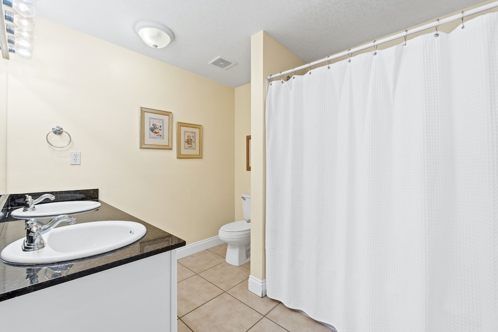 Calypso Beach Resort by Panhandle Getaways