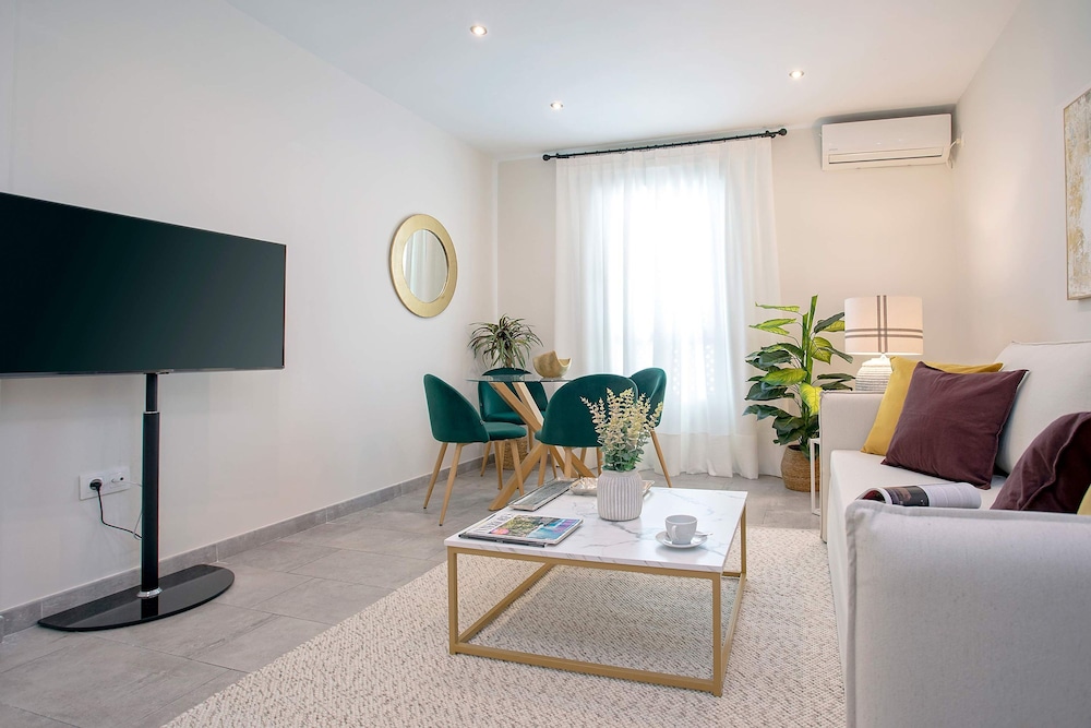 Bright Apartment Parking in Cordoba Santa Marta