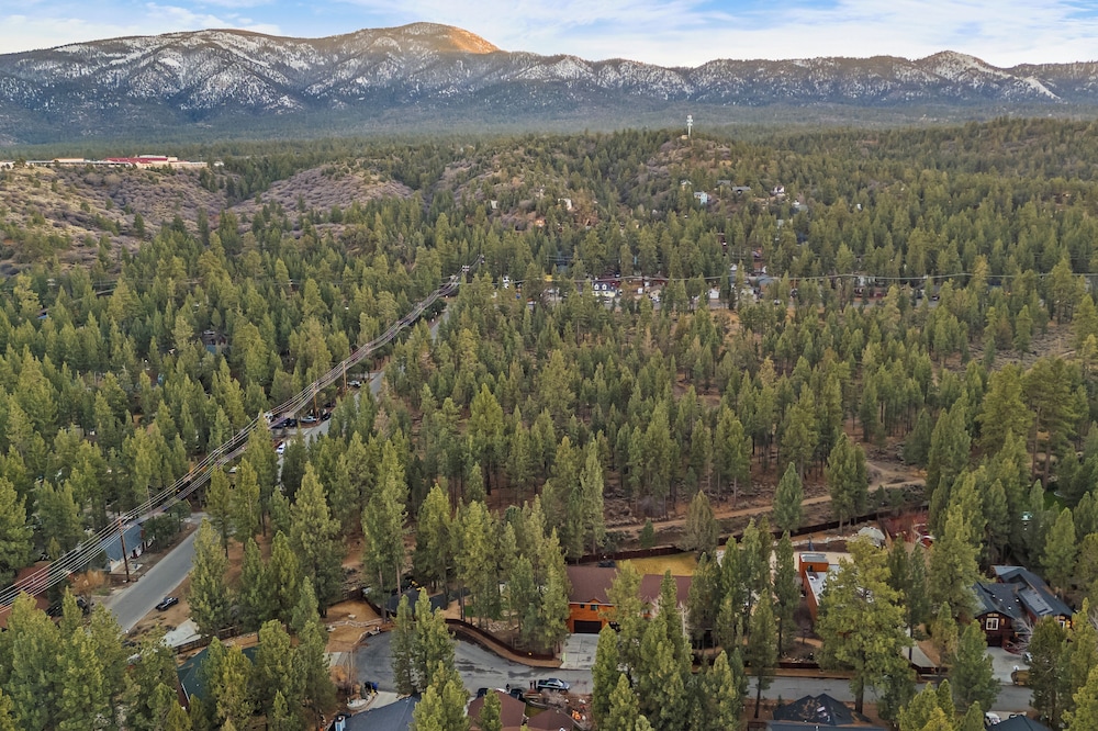 Mountain View Manor #2546
