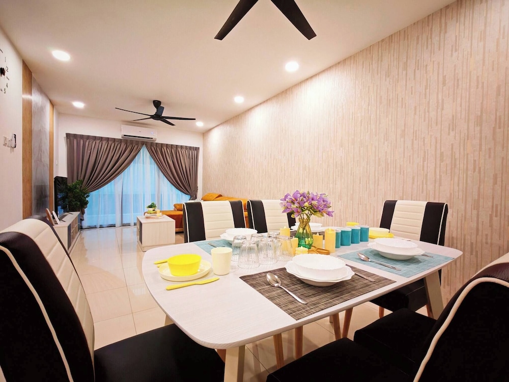 Ipoh Manhattan Free Waterpark 3BR 8pax Family Suite Mha308 by City Home Empire