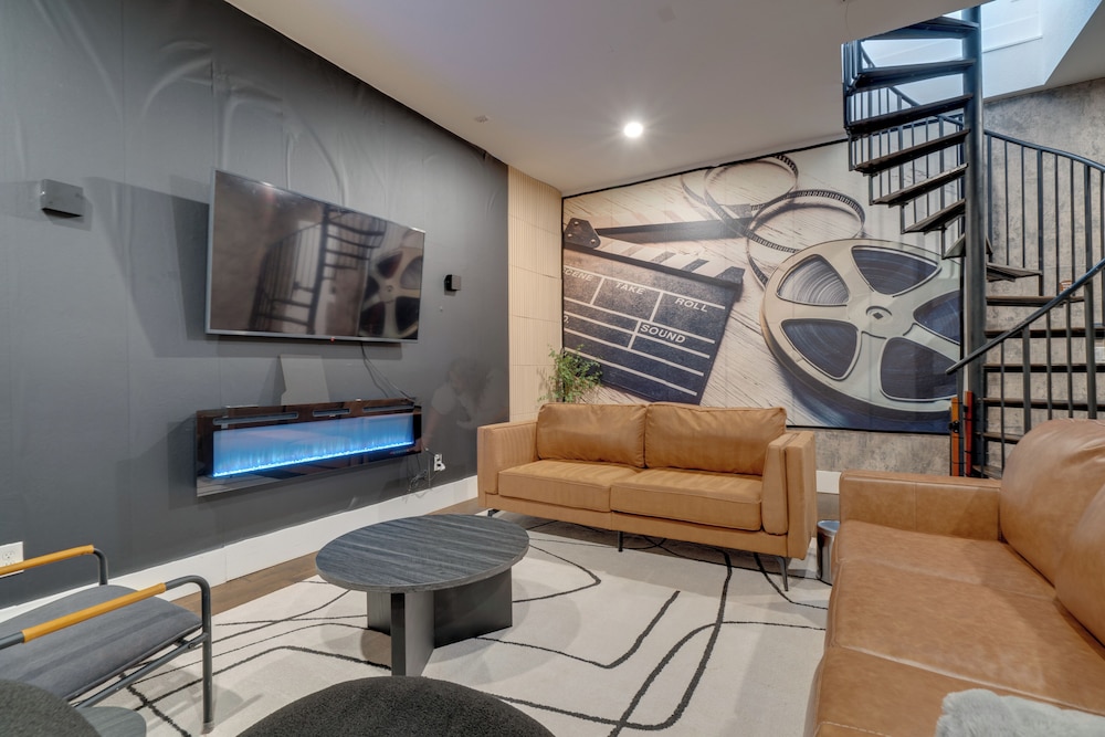 Stylish Apt Near Lake Travis w/ Entertainment
