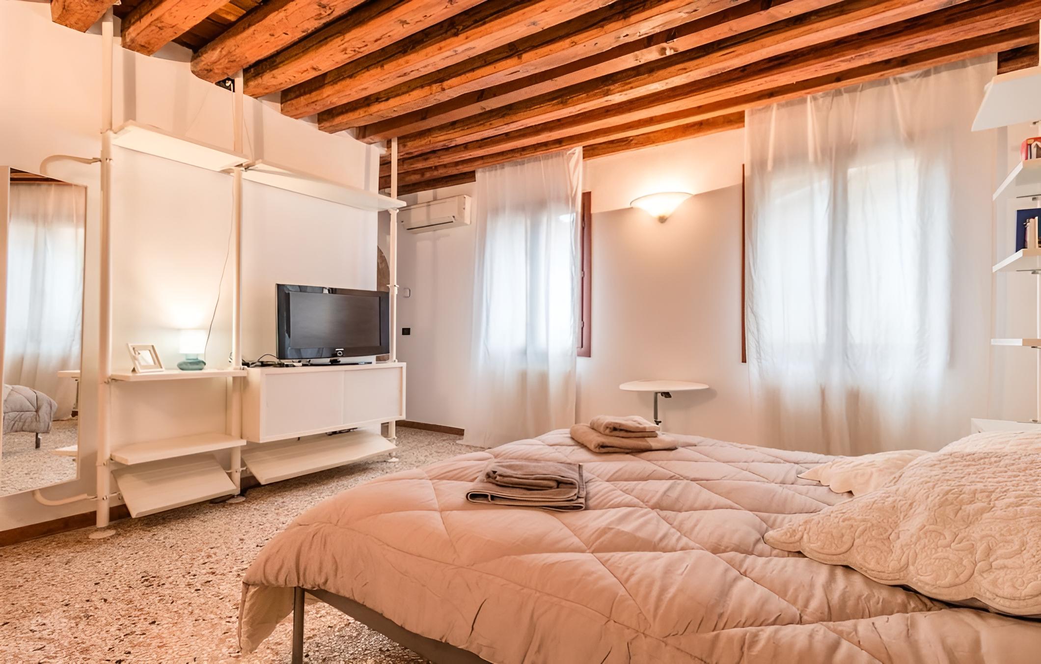 LionHost Ruga Giuffa 4834