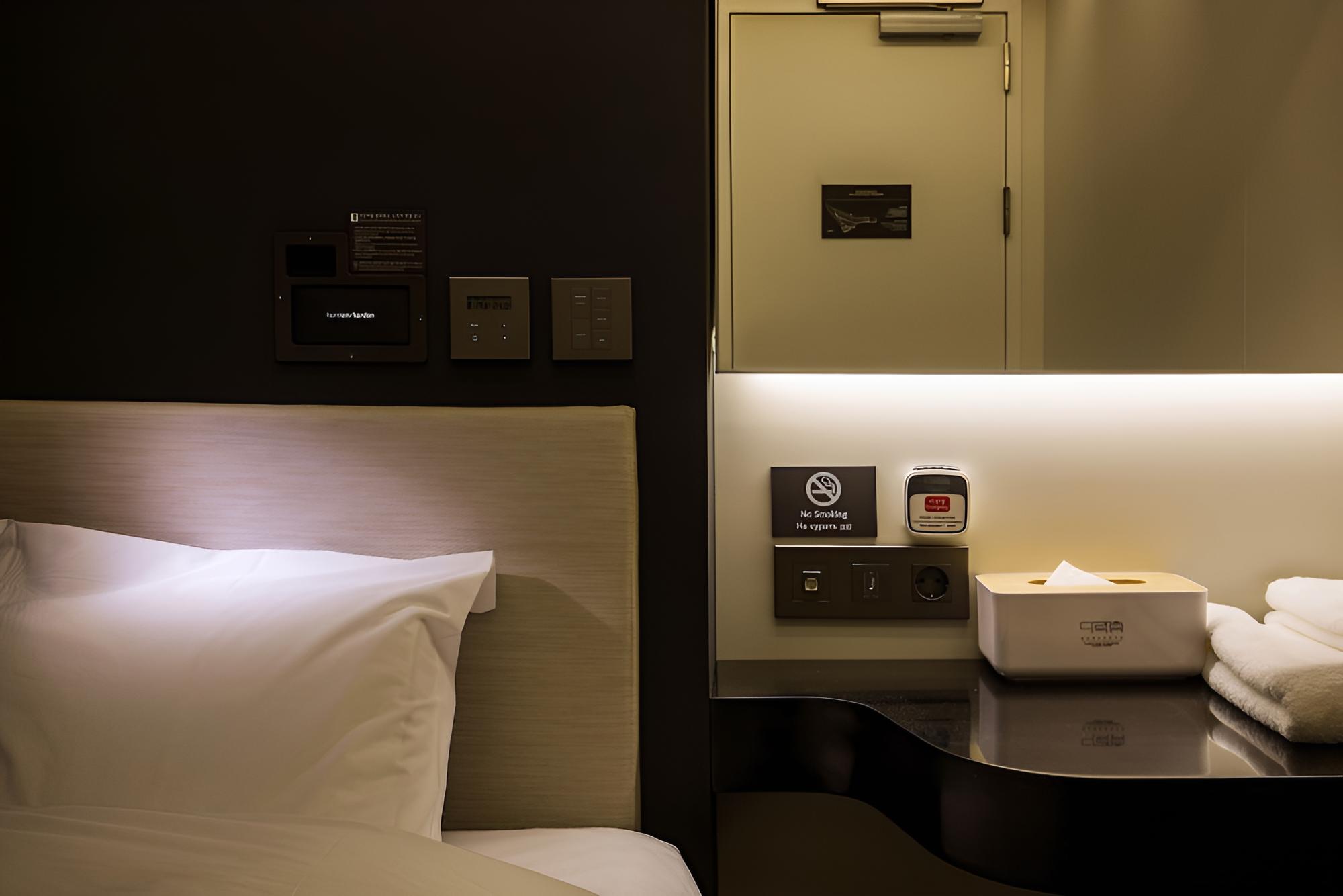 Capsule Hotel 'Darakhyu' T1