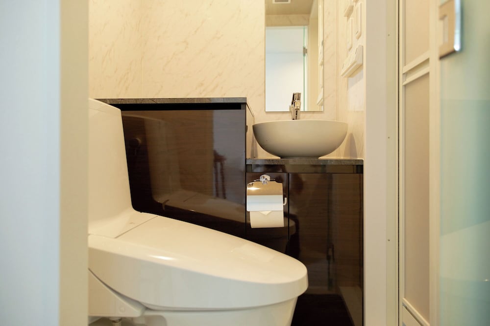 The under suite residence Ikebukuro by Tranova