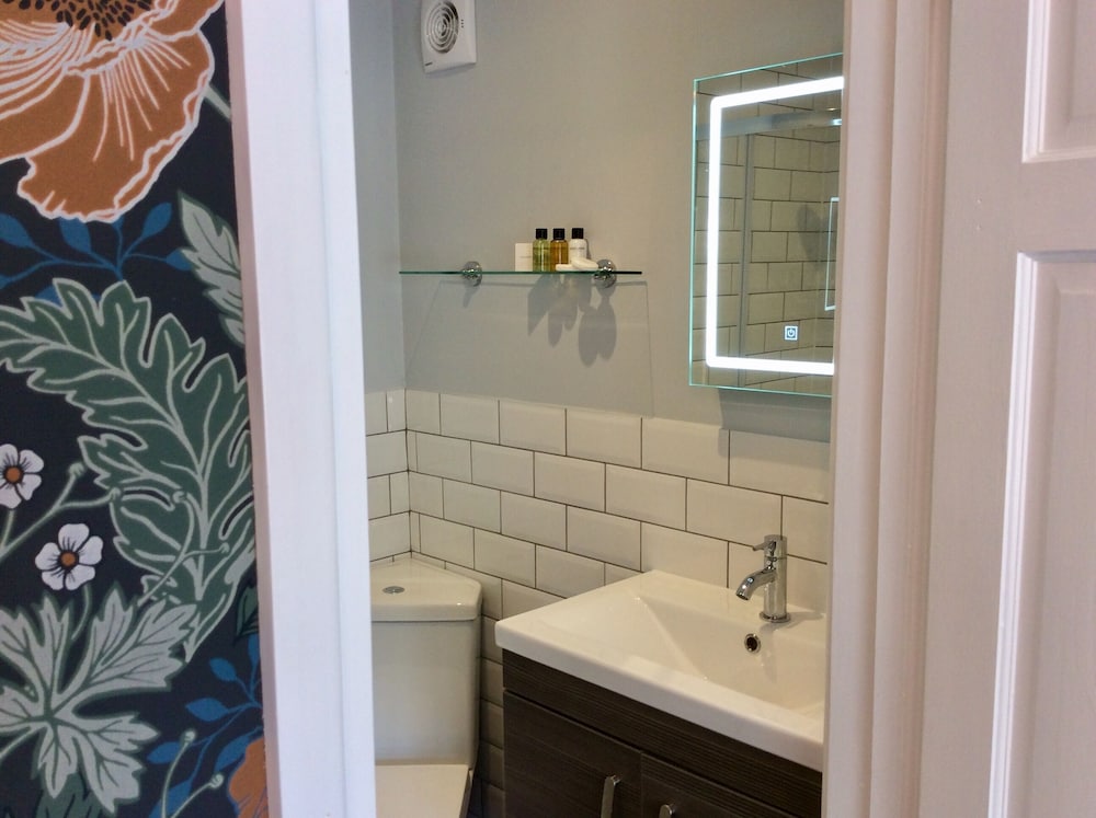 Lynton Vacations - Southcliffe Bed  Breakfast - Property Image 7