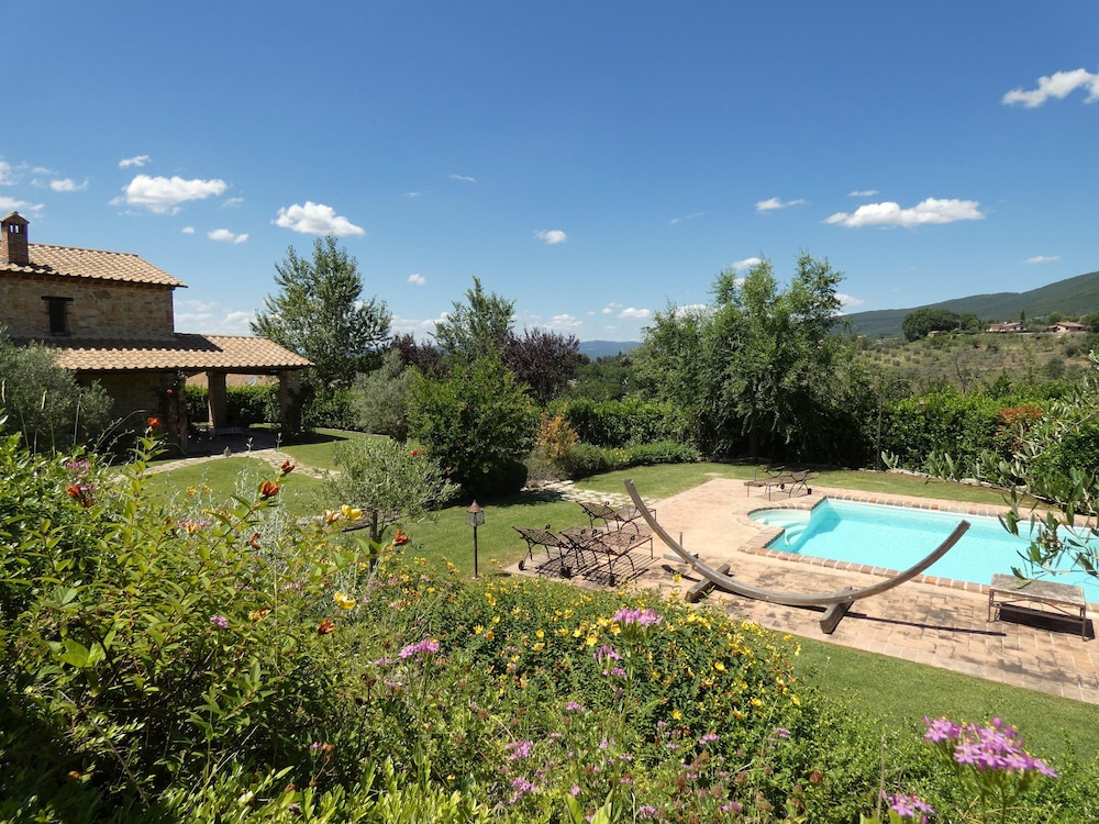 I Escape to Umbria, Quiet