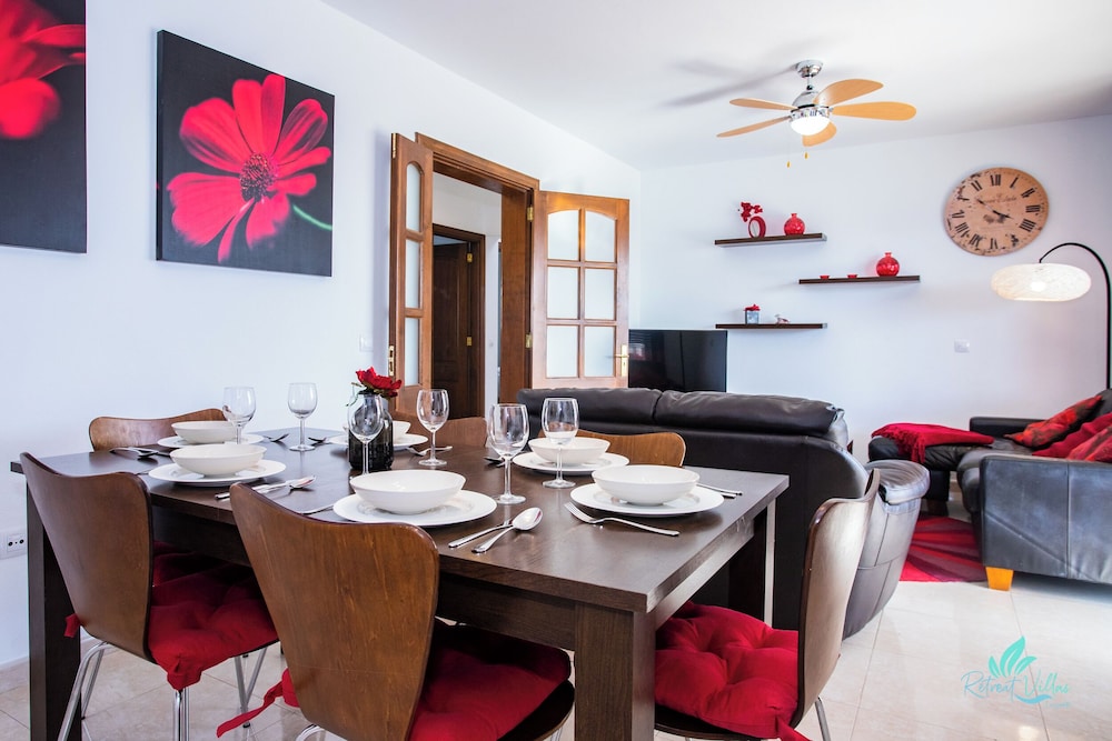 3 Bed Villa - Pool, Terrace, Bbq, Near Beach