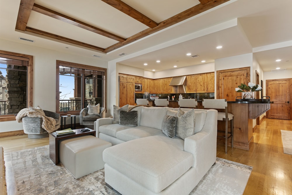 106 - Three Bedroom Shooting Star 3 Condo