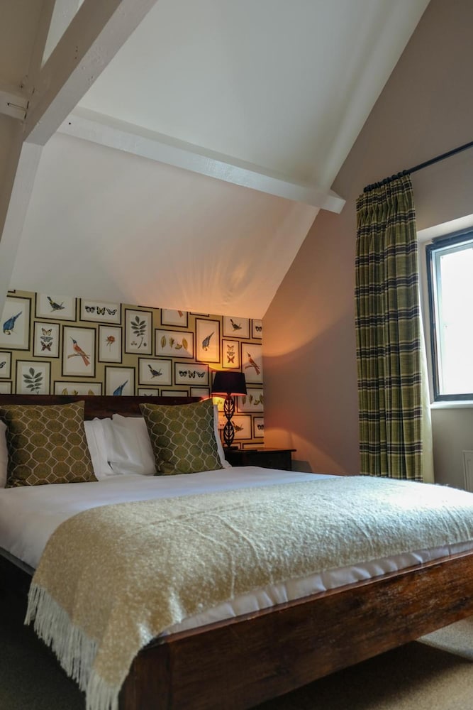 The Peat Spade Inn