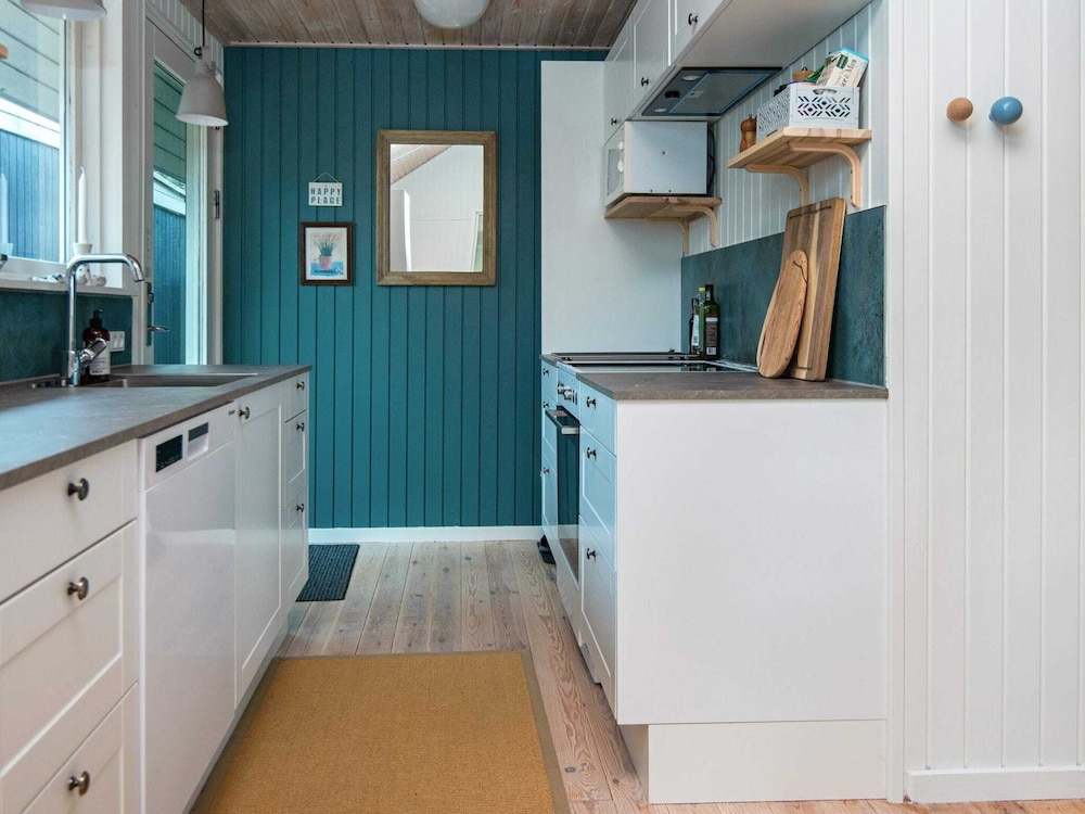 8 Person Holiday Home in Ebeltoft-by Traum