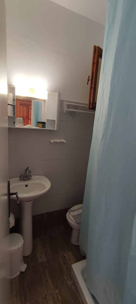 Kapetanos Rooms