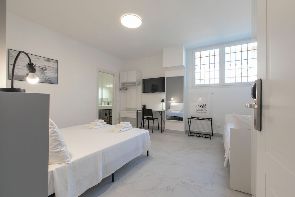 AMINA Guest House