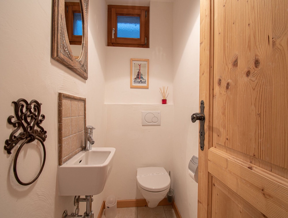 Chalet in Veysonnaz With hot tub