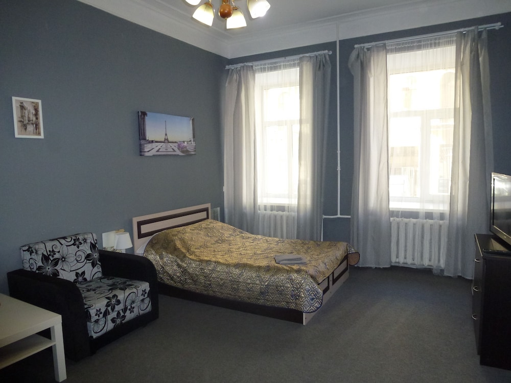 4ROOM
