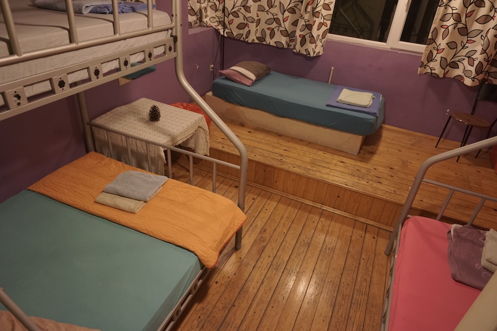 Chilloutlya Hostel&Bar