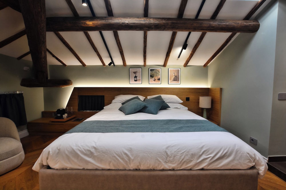 Corte Sospesa Guest House & Spa