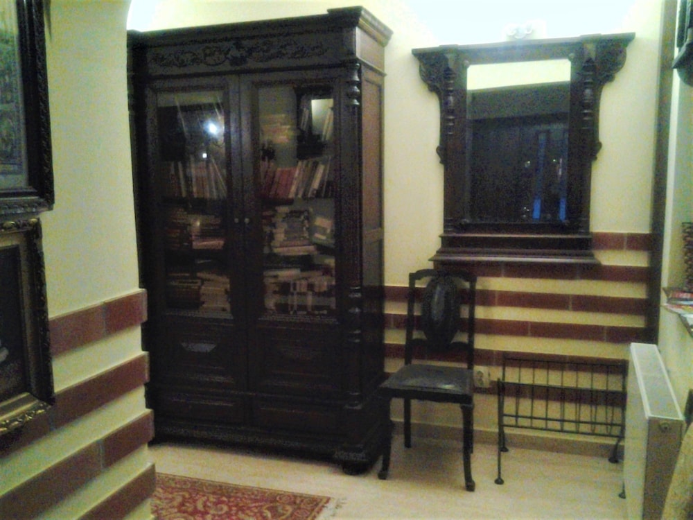 Leyla Guesthouse Castel view 3