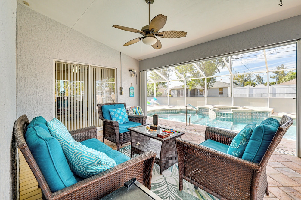 Private Pool & Spa: Airy Gem w/ Yard in Cape Coral
