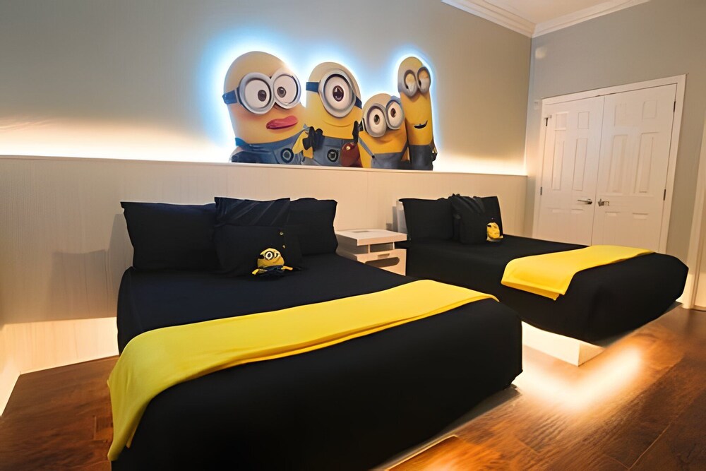 Modern 3BD Retreat 10 Guests Near Disney