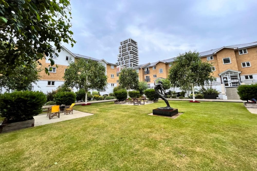 The Cotton Row Place - Bright 2bdr Flat