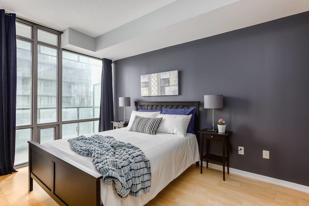 Luxurious 2-bedroom Condo
