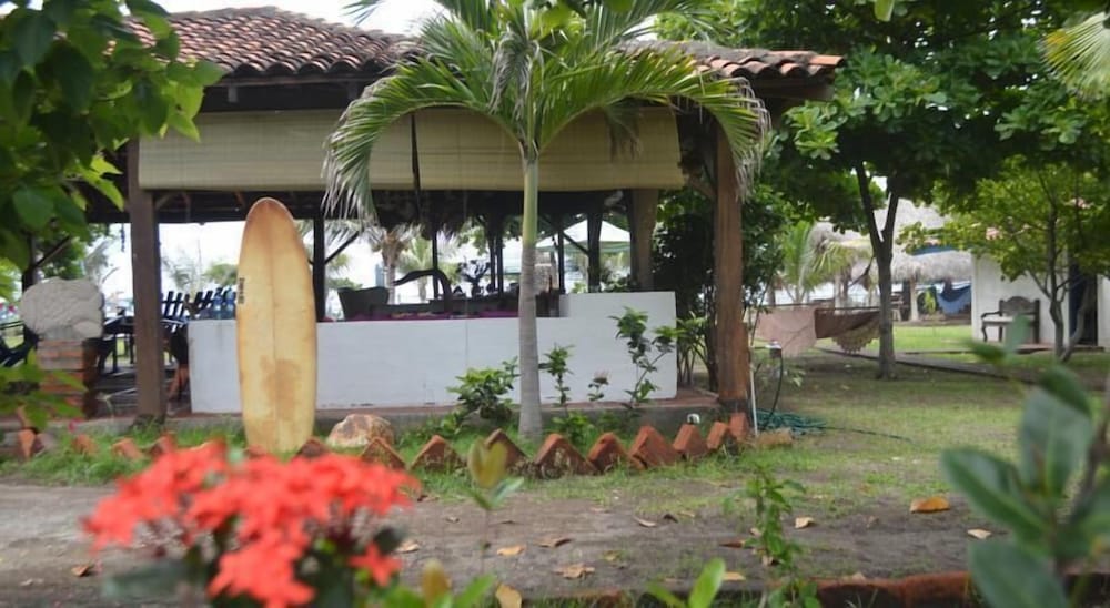 Somar Surf camp & Lodge